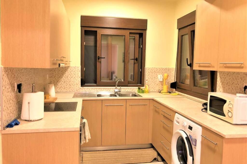 יאליסוס Fiore Di Rodi - Private Pool, Jacuzzi And Barbecue מראה חיצוני תמונה